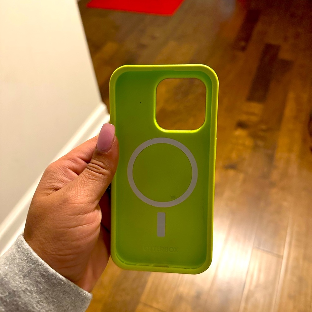 OtterBox iPhone 14 pro